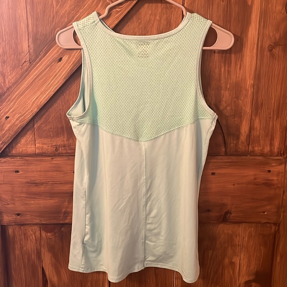 Reebok Woman’s Tank Top Teal Medium - Picture 2 of 5